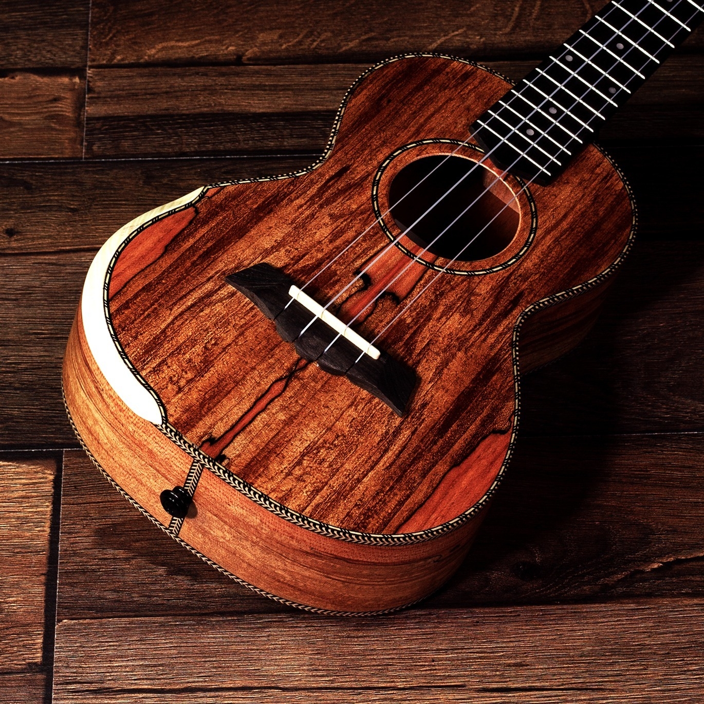 BMUK9T Spalt Maple Tenor Ukulele 