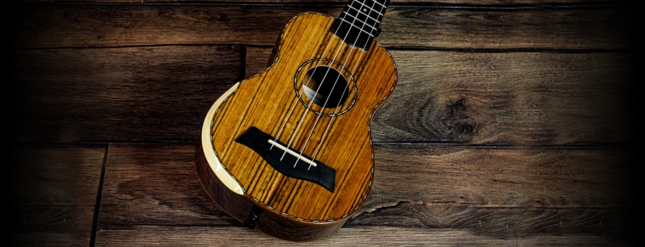 BMUK5S Walnut Soprano Ukulele 