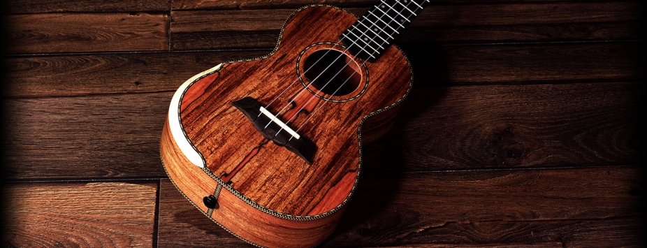 BMUK9T Spalt Maple Tenor Ukulele 